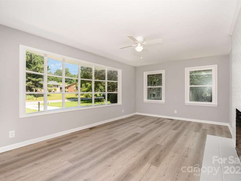 1138 Laurel Street, Salisbury, NC 28144.  MLS# CAR4275626, YatesRealty ID 26042. 