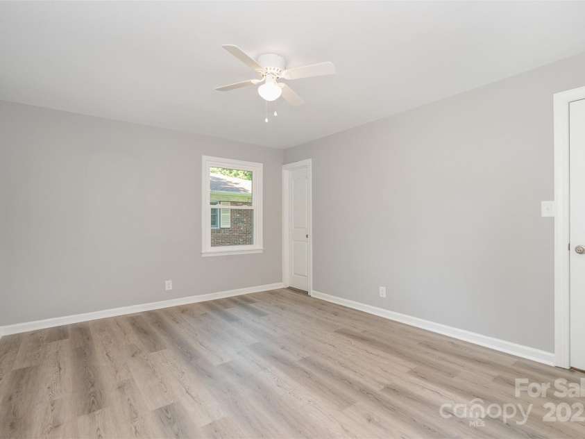1138 Laurel Street, Salisbury, NC 28144.  MLS# CAR4275626, YatesRealty ID 26042. 