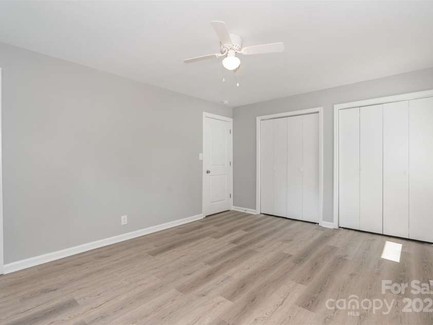 1138 Laurel Street, Salisbury, NC 28144.  MLS# CAR4275626, YatesRealty ID 26042. Double Closets in Primary