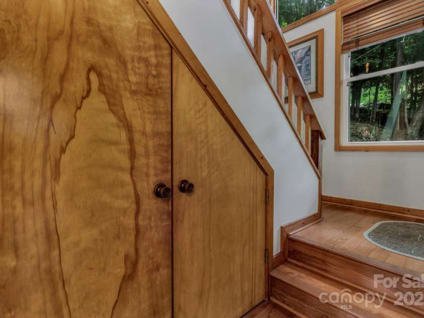 535 Rocky Top Road, Maggie Valley, NC 28751.  MLS# CAR4277929, YatesRealty ID 26043. 