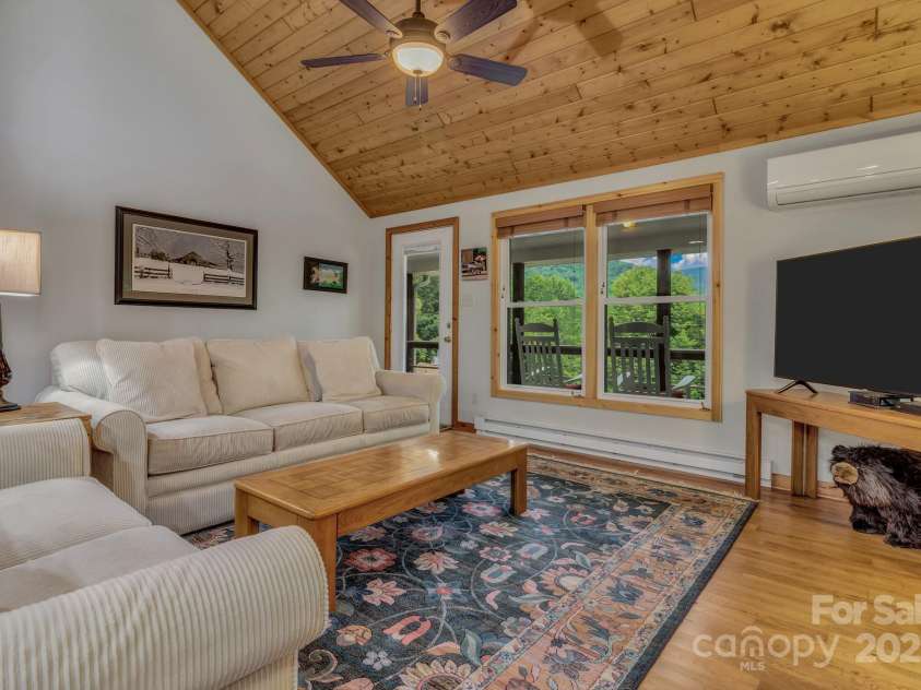 535 Rocky Top Road, Maggie Valley, NC 28751.  MLS# CAR4277929, YatesRealty ID 26043. 