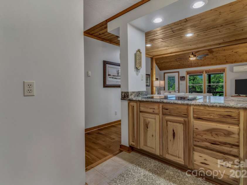 535 Rocky Top Road, Maggie Valley, NC 28751.  MLS# CAR4277929, YatesRealty ID 26043. 