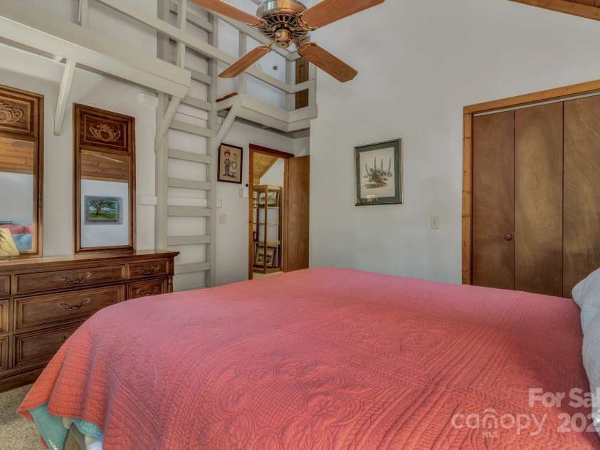 535 Rocky Top Road, Maggie Valley, NC 28751.  MLS# CAR4277929, YatesRealty ID 26043. 