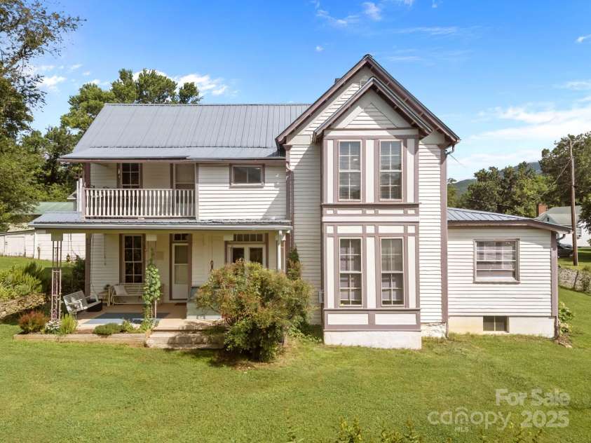 133 Lawson Street, Hot Springs, NC 28743.  MLS# CAR4277872, YatesRealty ID 26044. Front of Home