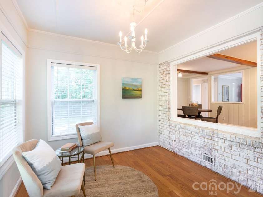 5100 Kimwood Place, Charlotte, NC 28205.  MLS# CAR4385698, YatesRealty ID 26044. 