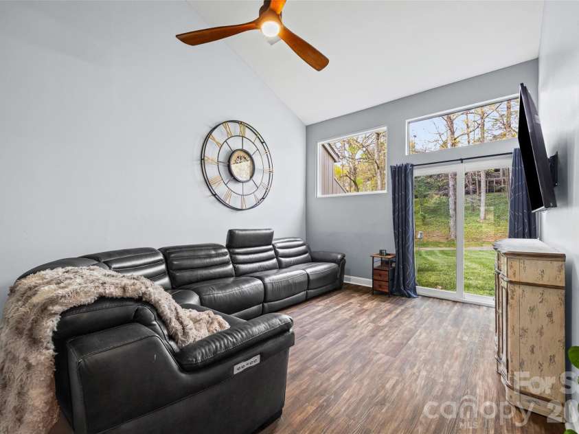34 Old Post Road, Lake Wylie, SC 29710.  MLS# CAR4359546, YatesRealty ID 26045. 