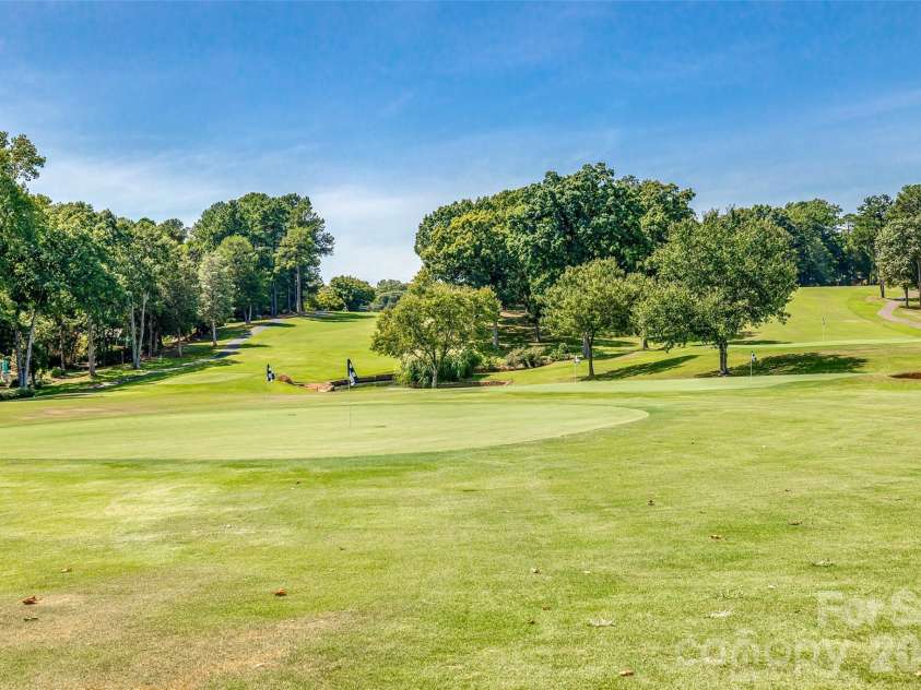 34 Old Post Road, Lake Wylie, SC 29710.  MLS# CAR4359546, YatesRealty ID 26045. 