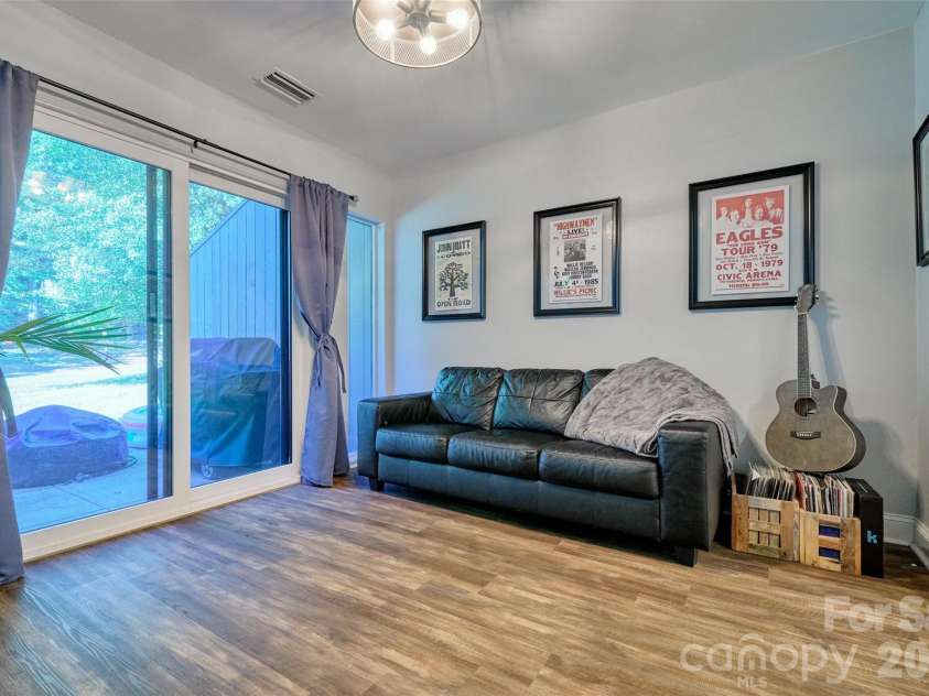 34 Old Post Road, Lake Wylie, SC 29710.  MLS# CAR4422574, YatesRealty ID 26045. 