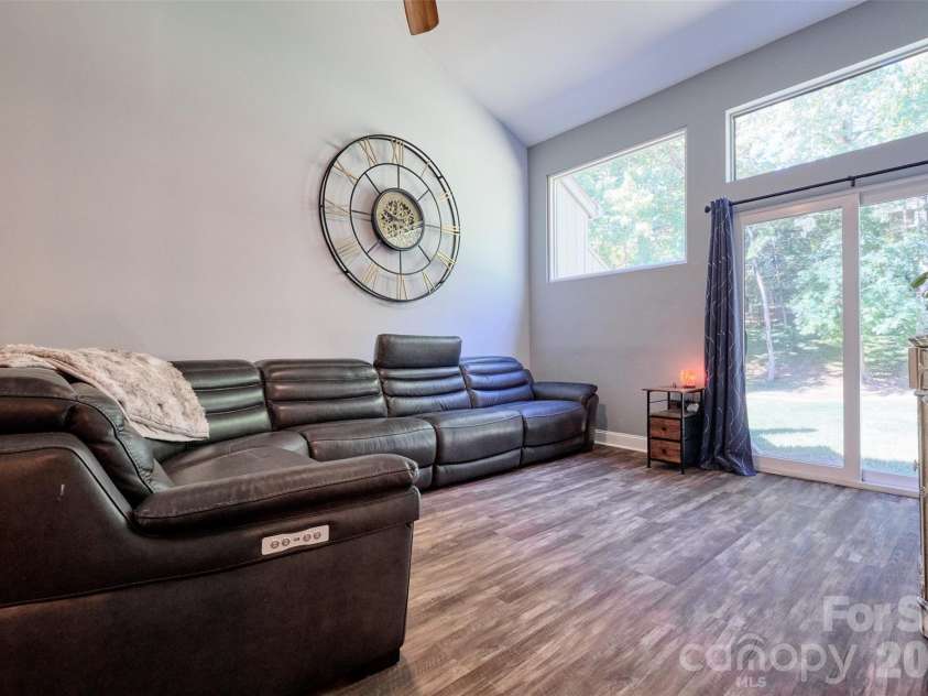 34 Old Post Road, Lake Wylie, SC 29710.  MLS# CAR4422574, YatesRealty ID 26045. 