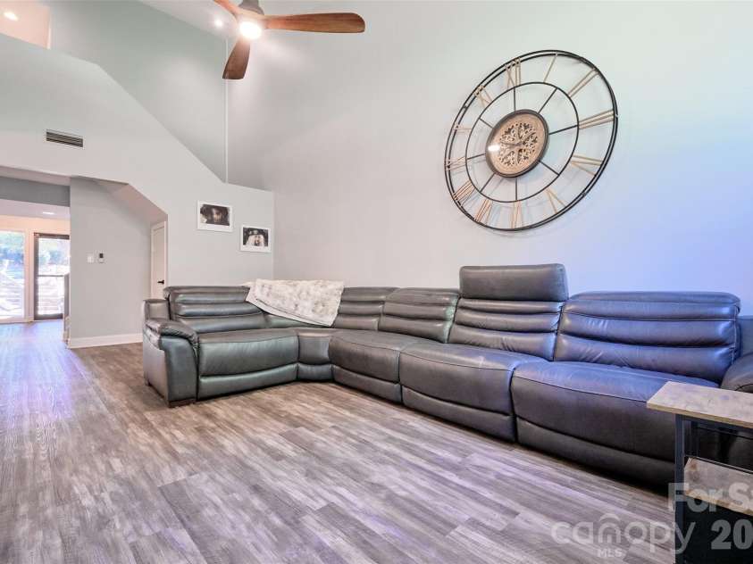 34 Old Post Road, Lake Wylie, SC 29710.  MLS# CAR4422574, YatesRealty ID 26045. 