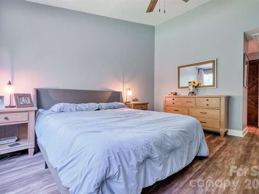 34 Old Post Road, Lake Wylie, SC 29710.  MLS# CAR4422574, YatesRealty ID 26045. 