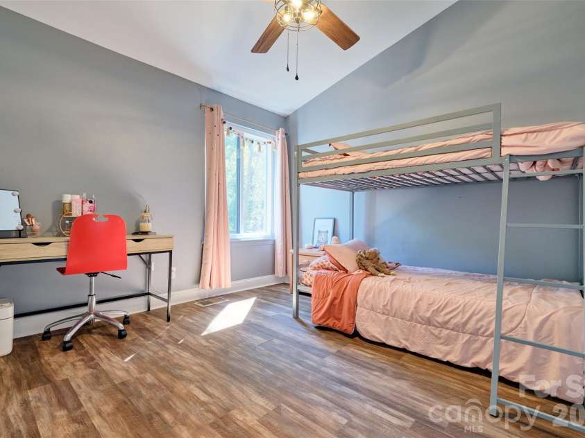 34 Old Post Road, Lake Wylie, SC 29710.  MLS# CAR4422574, YatesRealty ID 26045. 