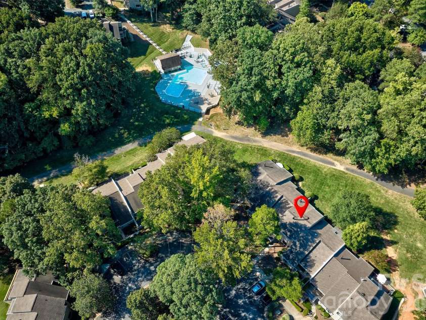 34 Old Post Road, Lake Wylie, SC 29710.  MLS# CAR4422574, YatesRealty ID 26045. 
