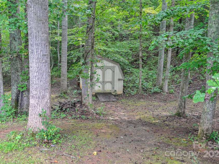 68 Locust Meadow Lane, Weaverville, NC 28787.  MLS# CAR4275885, YatesRealty ID 26045. 