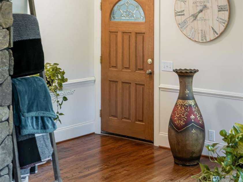 75 Cougar Lane, Saluda, NC 28773.  MLS# CAR4263735, YatesRealty ID 26046. 