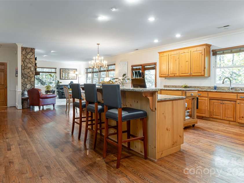 75 Cougar Lane, Saluda, NC 28773.  MLS# CAR4263735, YatesRealty ID 26046. 