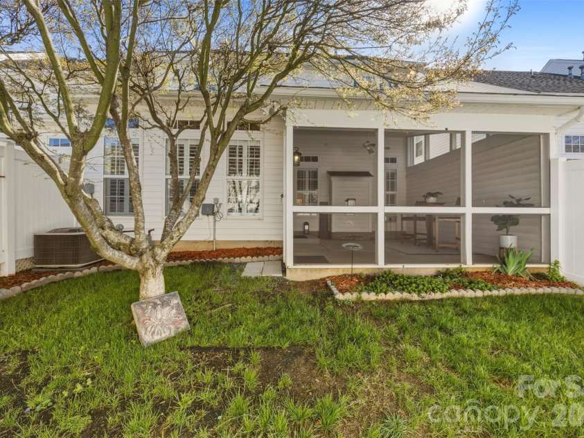 263 Horizon Circle, Rock Hill, SC 29732.  MLS# CAR4354966, YatesRealty ID 26047. 