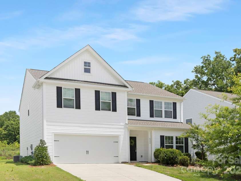 4044 Beacon Avenue, Monroe, NC 28110.  MLS# CAR4276757, YatesRealty ID 26048. 