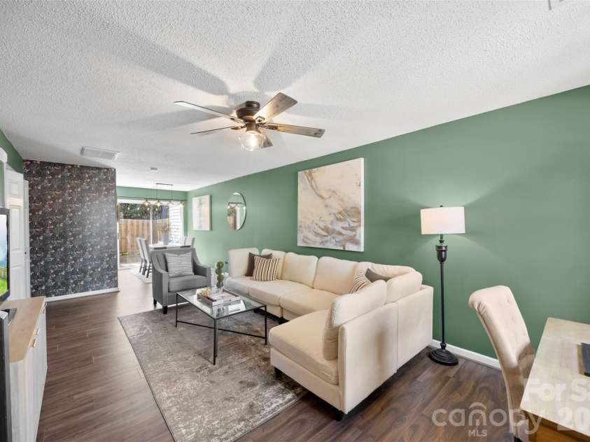 6483 Saint Bernard Way, Charlotte, NC 28269.  MLS# CAR4364168, YatesRealty ID 26049. 