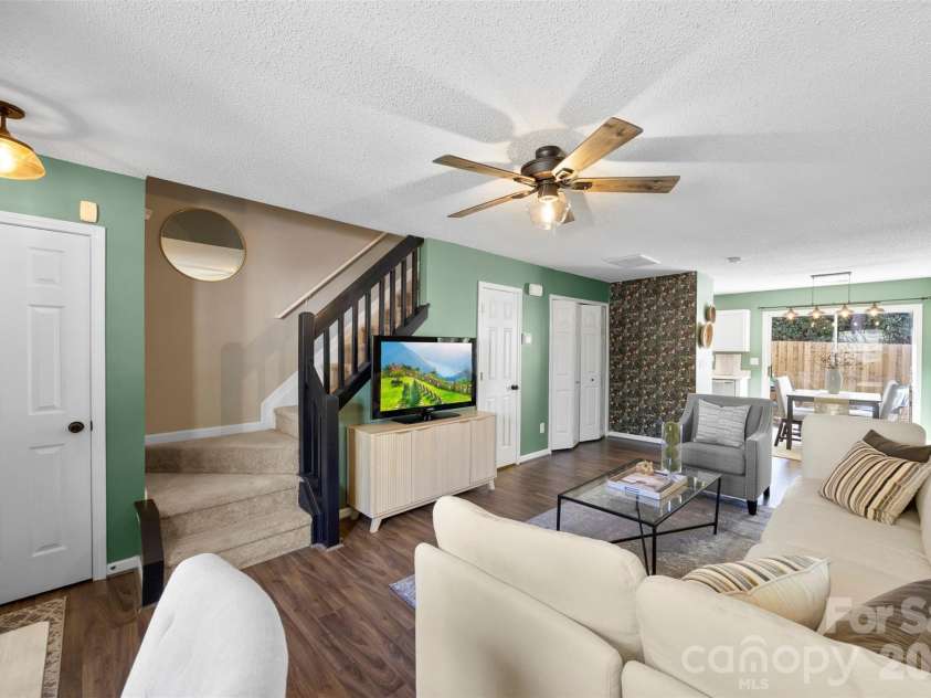 6483 Saint Bernard Way, Charlotte, NC 28269.  MLS# CAR4364168, YatesRealty ID 26049. 