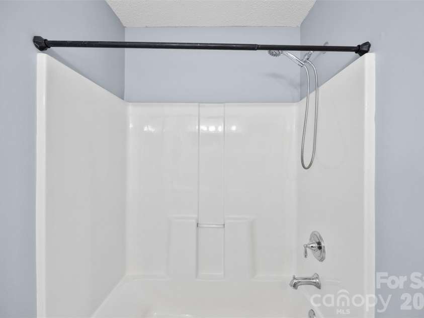 6483 Saint Bernard Way, Charlotte, NC 28269.  MLS# CAR4364168, YatesRealty ID 26049. 