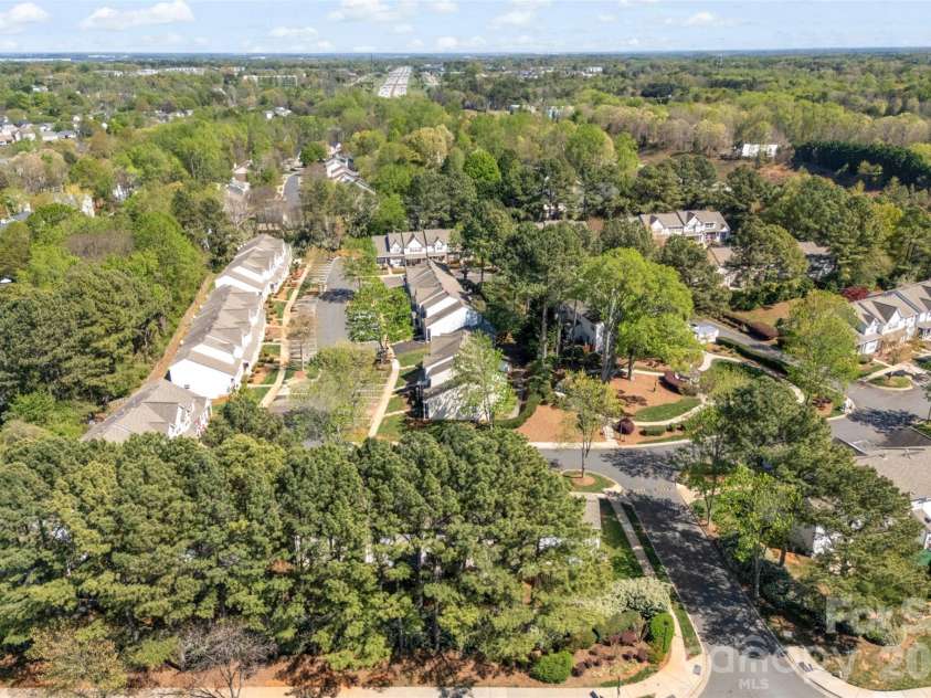 6483 Saint Bernard Way, Charlotte, NC 28269.  MLS# CAR4364168, YatesRealty ID 26049. 