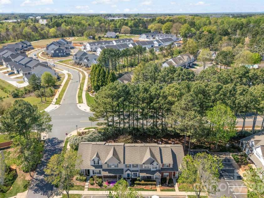 6483 Saint Bernard Way, Charlotte, NC 28269.  MLS# CAR4364168, YatesRealty ID 26049. 