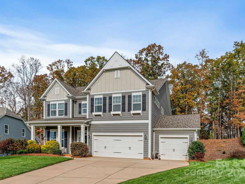 10957 Sparkle Creek Drive, Midland, NC 28107.  MLS# CAR4201445, YatesRealty ID 2605. 