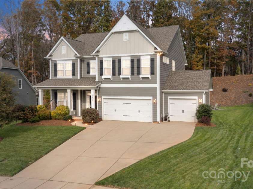 10957 Sparkle Creek Drive, Midland, NC 28107.  MLS# CAR4201445, YatesRealty ID 2605. 
