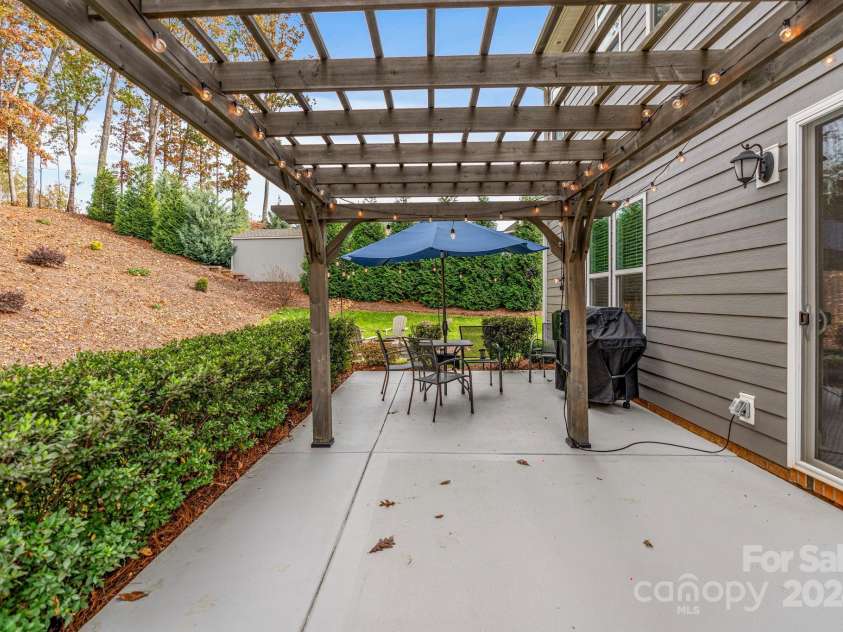 10957 Sparkle Creek Drive, Midland, NC 28107.  MLS# CAR4201445, YatesRealty ID 2605. 