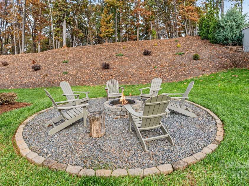 10957 Sparkle Creek Drive, Midland, NC 28107.  MLS# CAR4201445, YatesRealty ID 2605. 