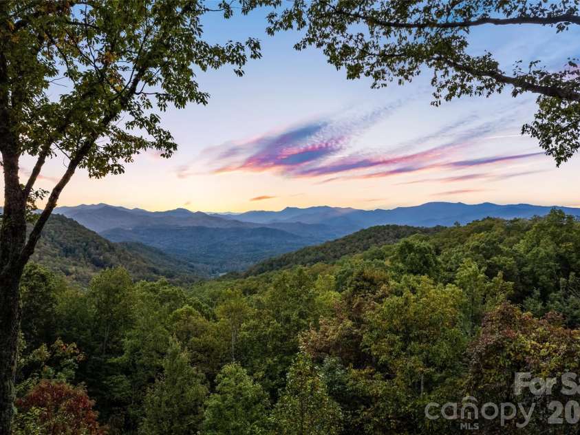 1635 Quest Ridge, Sylva, NC 28779.  MLS# CAR4310256, YatesRealty ID 2605. 