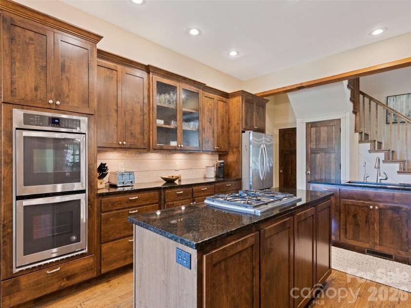 1635 Quest Ridge, Sylva, NC 28779.  MLS# CAR4310256, YatesRealty ID 2605. 