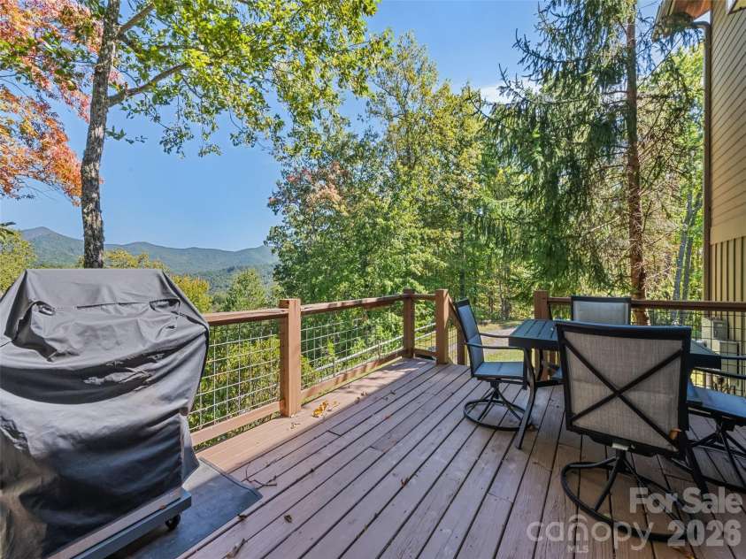 1635 Quest Ridge, Sylva, NC 28779.  MLS# CAR4310256, YatesRealty ID 2605. 