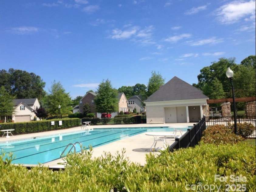 2567 Holly Oak Lane, Gastonia, NC 28056.  MLS# CAR4263397, YatesRealty ID 26050. Community Pool