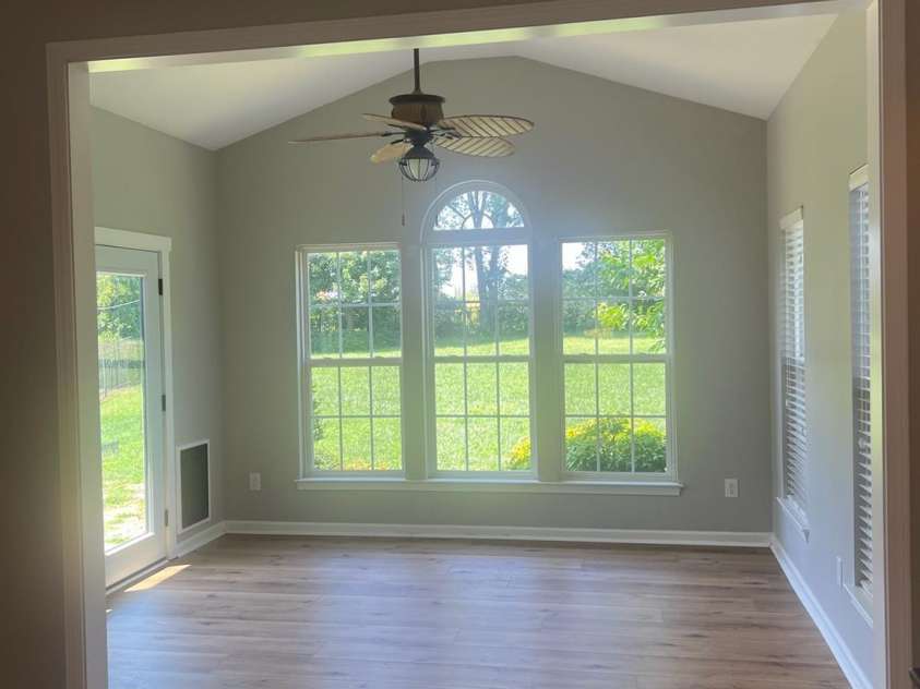 2567 Holly Oak Lane, Gastonia, NC 28056.  MLS# CAR4263397, YatesRealty ID 26050. Sunroom