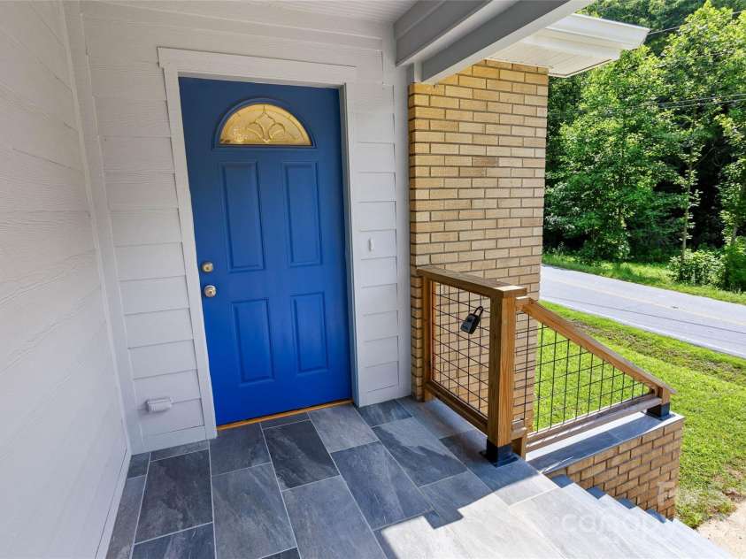 2396 Hwy 9 Highway, Black Mountain, NC 28711.  MLS# CAR4280059, YatesRealty ID 26052. 