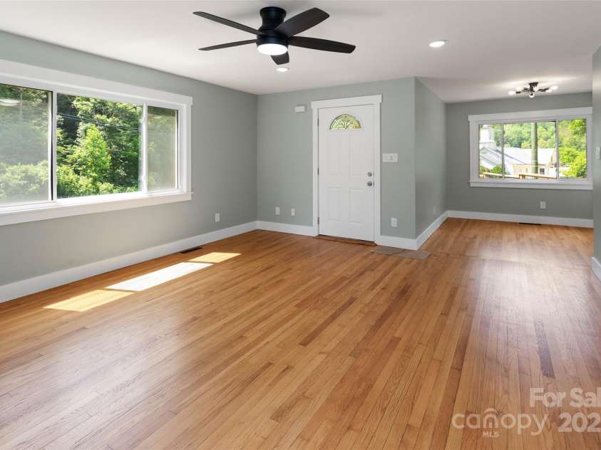 2396 Hwy 9 Highway, Black Mountain, NC 28711.  MLS# CAR4280059, YatesRealty ID 26052. 