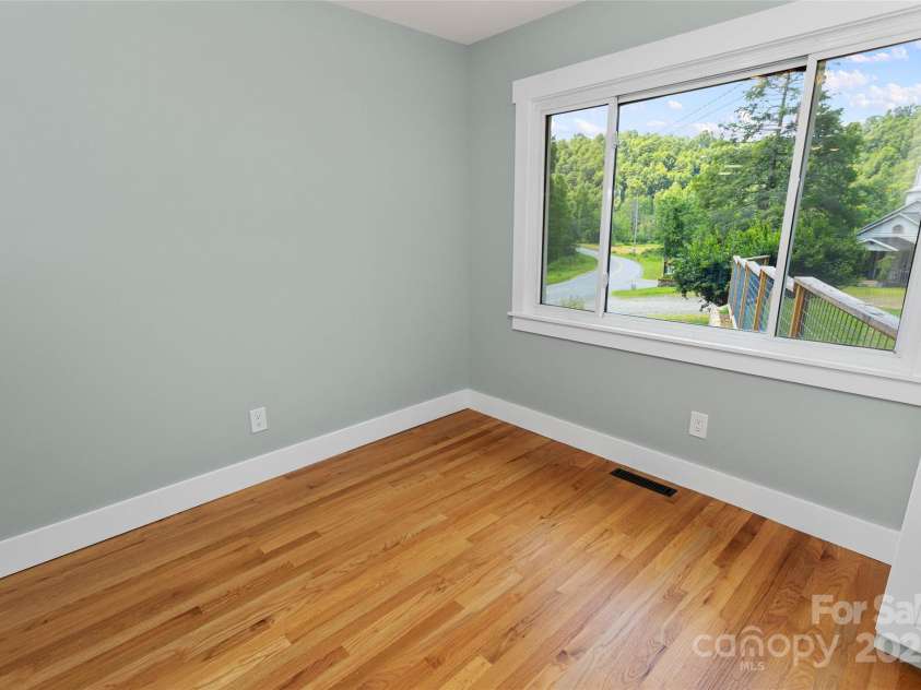 2396 Hwy 9 Highway, Black Mountain, NC 28711.  MLS# CAR4280059, YatesRealty ID 26052. 