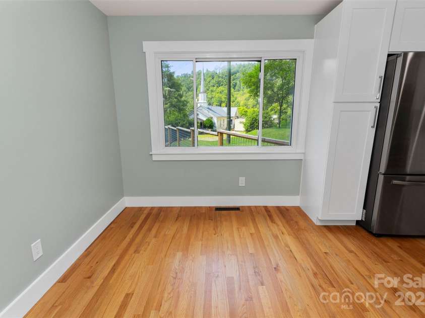 2396 Hwy 9 Highway, Black Mountain, NC 28711.  MLS# CAR4280059, YatesRealty ID 26052. 