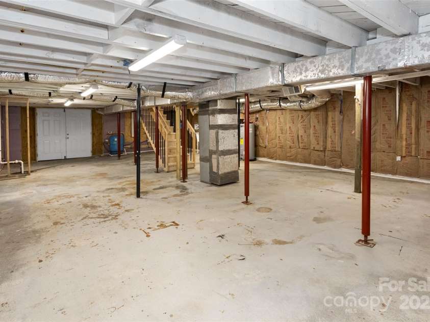 2396 Hwy 9 Highway, Black Mountain, NC 28711.  MLS# CAR4280059, YatesRealty ID 26052. 