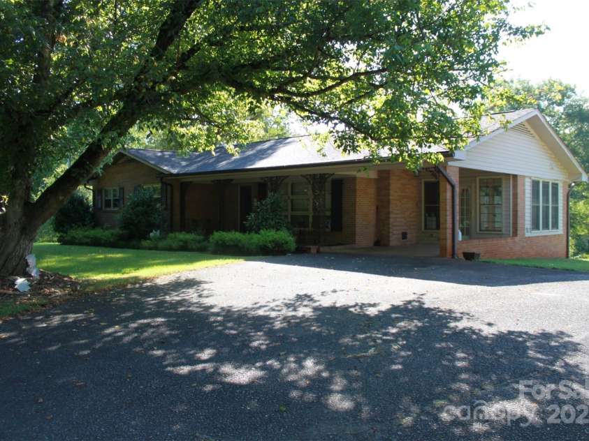 796 Hollis Road, Ellenboro, NC 28040.  MLS# CAR4281083, YatesRealty ID 26053. 