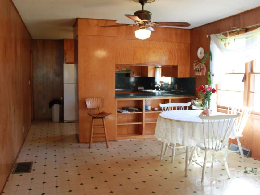 796 Hollis Road, Ellenboro, NC 28040.  MLS# CAR4281083, YatesRealty ID 26053. 