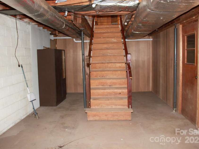 796 Hollis Road, Ellenboro, NC 28040.  MLS# CAR4281083, YatesRealty ID 26053. 