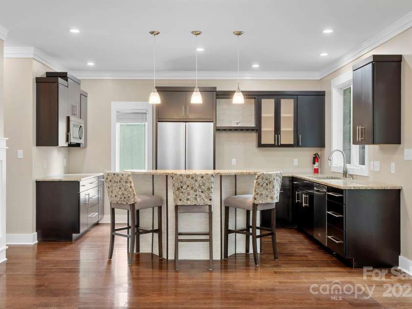 130 Eastwood Avenue, Swannanoa, NC 28778.  MLS# CAR4266957, YatesRealty ID 26054. 