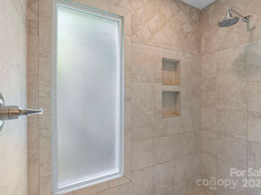 130 Eastwood Avenue, Swannanoa, NC 28778.  MLS# CAR4266957, YatesRealty ID 26054. 