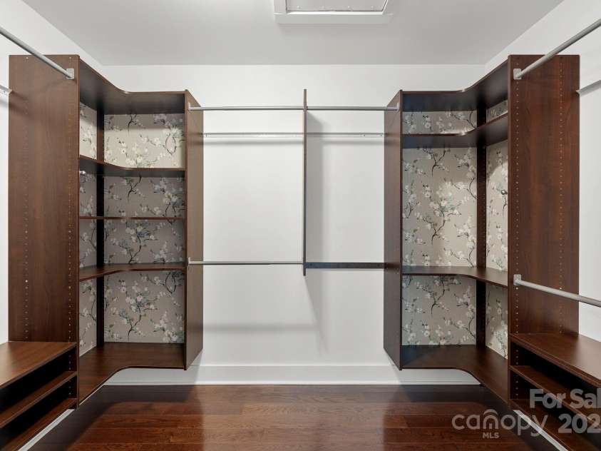 130 Eastwood Avenue, Swannanoa, NC 28778.  MLS# CAR4266957, YatesRealty ID 26054. 