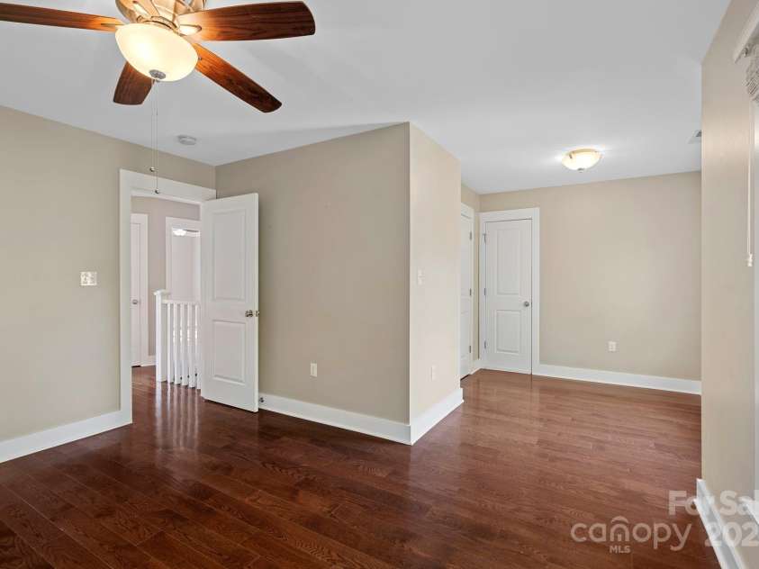 130 Eastwood Avenue, Swannanoa, NC 28778.  MLS# CAR4266957, YatesRealty ID 26054. 