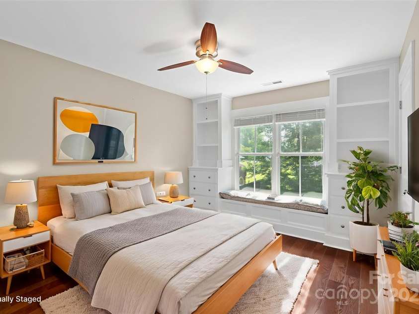 130 Eastwood Avenue, Swannanoa, NC 28778.  MLS# CAR4266957, YatesRealty ID 26054. Virtually Staged