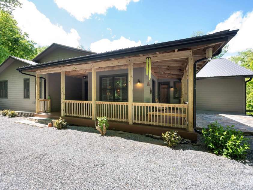 592 Susanna Cove Road, Mars Hill, NC 28754.  MLS# CAR4383559, YatesRealty ID 26055. 